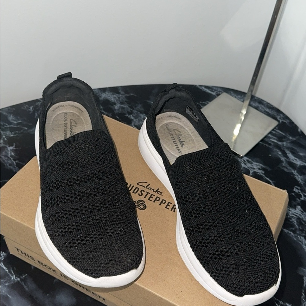 Clarks Cloudsteppers Comfy Shoes Perforated Knit Slip-Ons Ezera Path Black Sz 9 - Picture 9 of 13